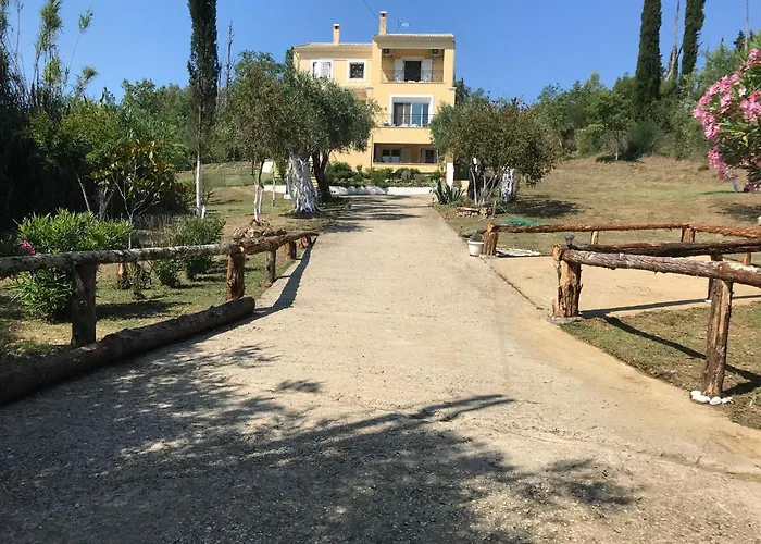 Villa Nino Kothonikion